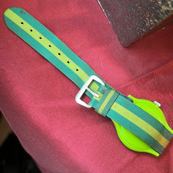 1979 Picco Kermit the Frog Watch Vintage Muppets Watch collectible - Picture 2 of 2
